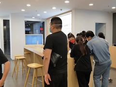 -华为授权体验店(上坤上街购物中心)