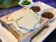 -95号酱骨·一块豆腐(展春园西路店)