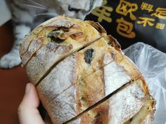 罗勒芝士硬欧-红跑车(三孝口店)