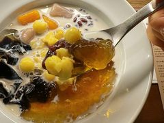 娟姗奶大满贯-RUXU入续鸳鸯糖水铺(万菱汇店)