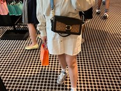 -东荟城名店仓