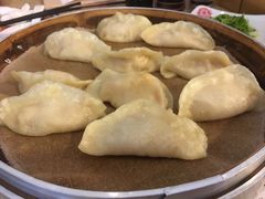 招牌蒸饺-老班长手工灌汤包老店(东山店)