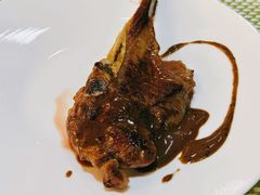 -亮马河饭店翠雅咖啡厅