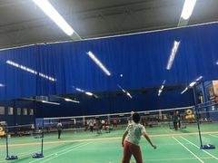 -中地华冠羽毛球俱乐部