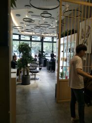 点击看大图 -艾米莉 烫染沙龙