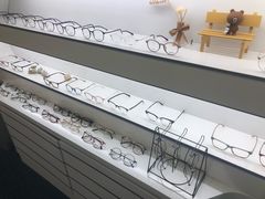 -优视力蔡司眼镜验配中心(越秀城市广场奥莱店)