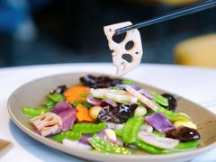 -本来精品川菜(嘉里中心店)