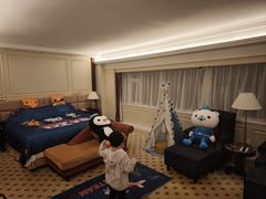 -深圳富苑皇冠假日套房酒店