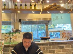 -玖鲜小笼(中山广场店)