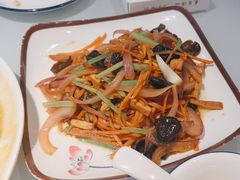 -山里俏·地标皖南菜·屯溪臭鳜鱼(北城万达店)