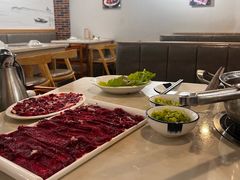 -唔品潮汕自助牛肉火锅(洪文店)