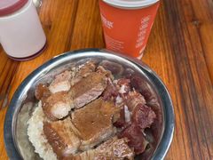 -梁阿婆廿年老牌扣肉糯米饭