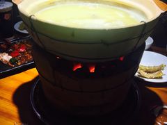 -捞围鲜·港式打边炉(海阳路店)