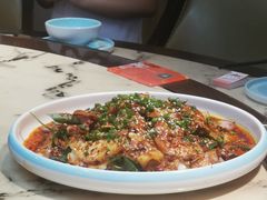 -有红鸡毛店·川菜(建设路店)