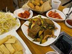 -喇喇排骨火锅·传统韩式脊骨汤(望京西园总店)