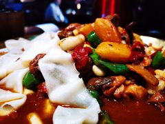 新疆大盘鸡-楼兰新疆主题餐厅(悠方店)