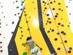 -问山MountQuest攀岩馆