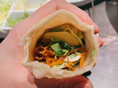 肉丝塞到这个饼里-新乾隆酒楼(帝景园店)