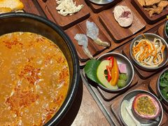 -银米·云南传统过桥米线(双廊黑金冠店)