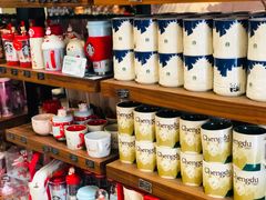 零售区-星巴克臻选(成都宽窄巷子店)