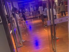 -银吉姆健身(平江万达馆)