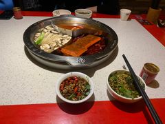 -大龙燚火锅(天钥桥路店)