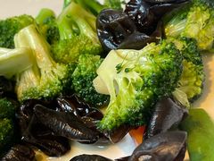 -港丽餐厅(高德置地店)