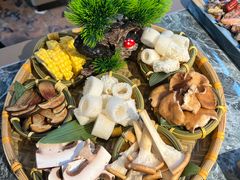 -慢丽江·云南野生菌土鸡锅(西山店)