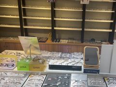 -瑞司视光眼镜·蔡司战略合作眼镜店(新街口店)