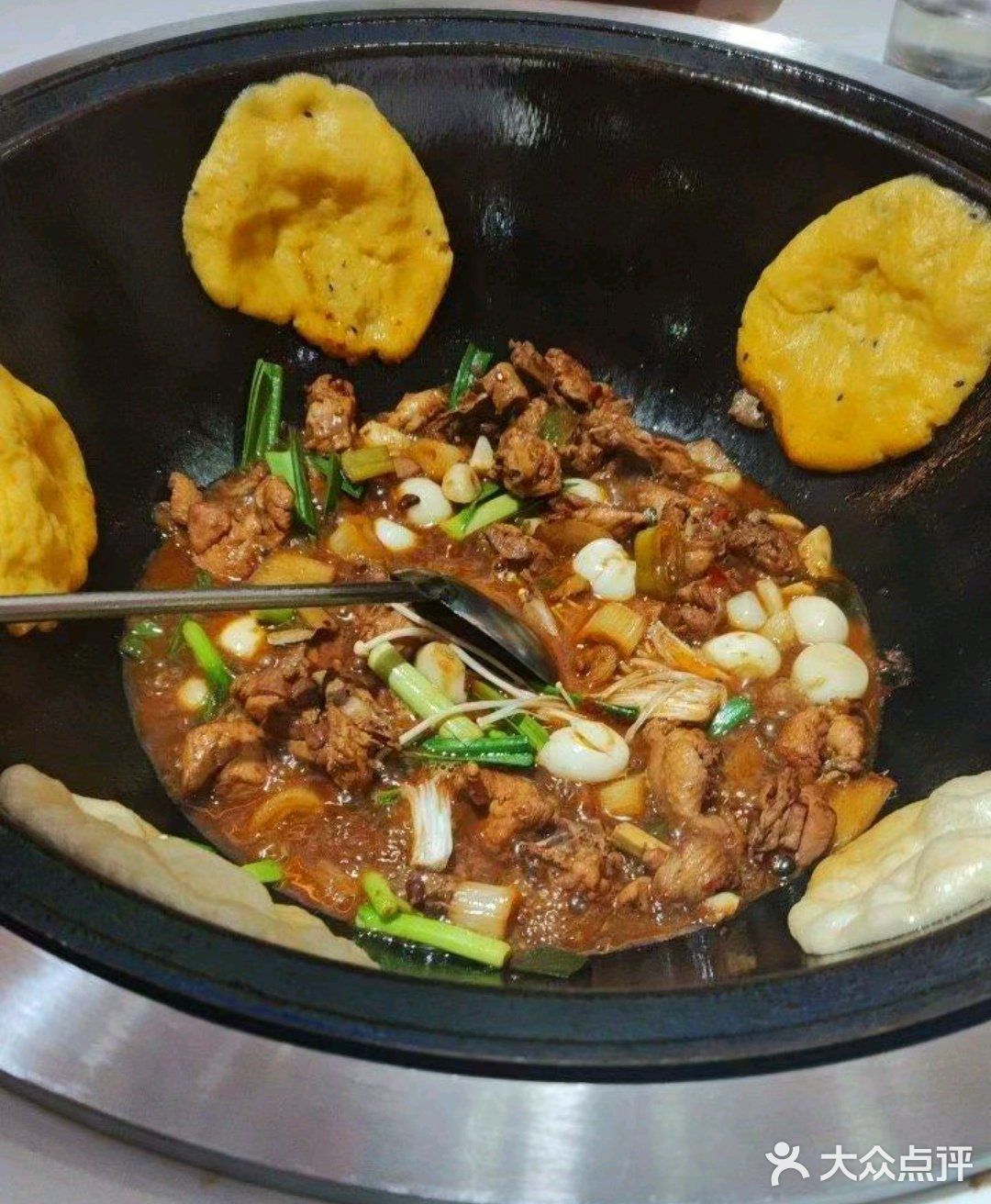 不知道吃什么的话，来吃吃地锅鸡吧