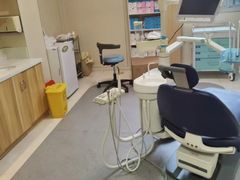 -上海仁爱医院口腔科 · 种植