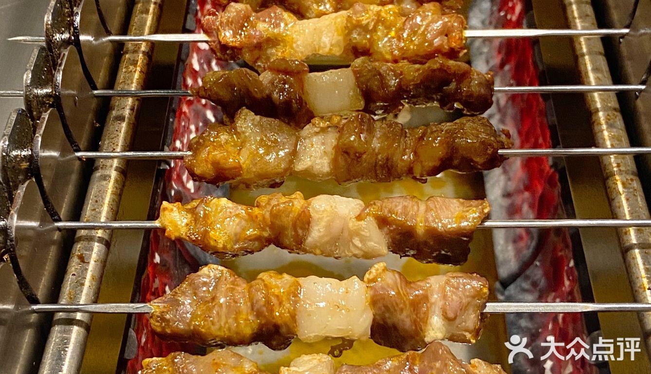 武汉最值得吃的烤串🍢低至3r大草原咩咩肉🐑