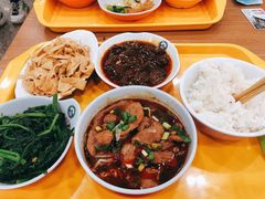 -武汉大学留学生食堂