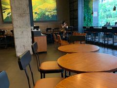 大堂-星巴克臻选(深圳皇庭广场分店)