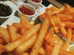 -The Habit Burger Grill 哈比特汉堡(复兴soho店)