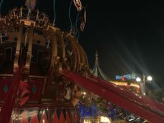 -小飞象旋转世界