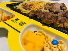 -豪客来牛排(中央花苑店)