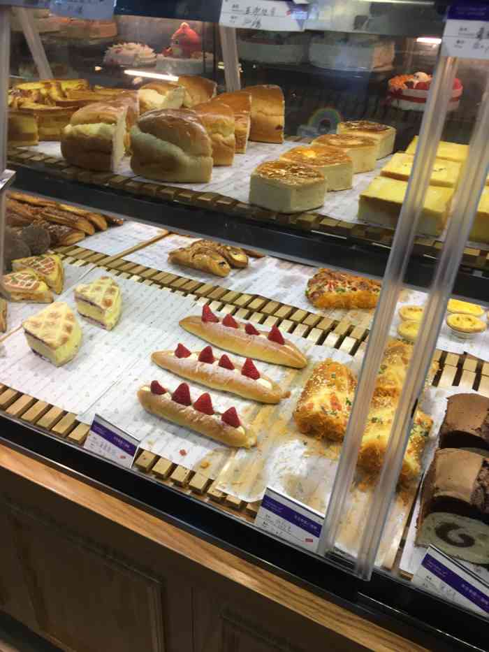 faibells法贝滋米兰西饼-"各方面都挺好的 总感觉比市里的差了一点点.