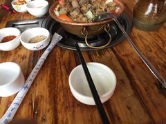 -阿婆情腊排骨火锅(金虹路店)