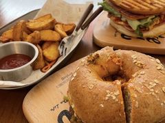 -Catch Bagel(芳草地店)