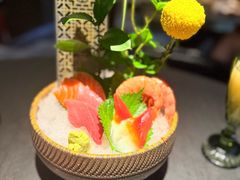 -蟹犇前•帝王蟹雪蟹(陆家嘴店)