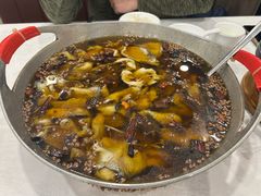 -鑫巴蜀小镇 · 水煮鱼专研店(玉桥店)