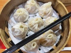 -莱莱小笼·乔艾