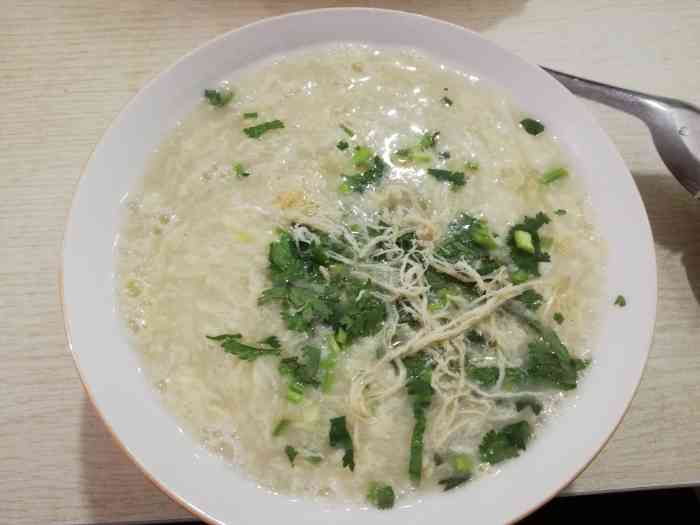 济宁糁汤(县东巷店)-"这家是同事带着过来的,济宁的鸡丝糁汤,好.