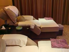 -金色印象·4k影院式足体养生(龙腾路店)