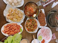 -韩风烤牛肉冷面店