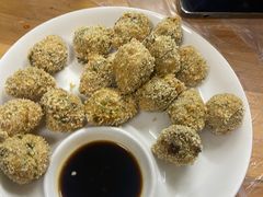 -刘涛酒店(江滩公园店)