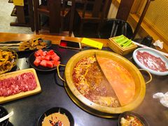 -沸炉重庆老火锅(军事博物馆店)