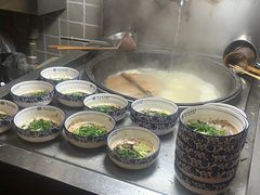-镇南锅盖面馆(解放路店)