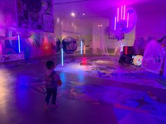 -宝龙艺术中心(七宝宝龙城店)